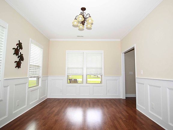 4th image of 119 Cedar Ridge Dr