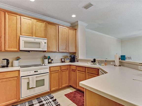4th image of 96015 Stoney Dr #2308