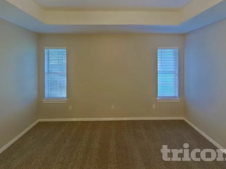 1012 Brookhaven Dr — Photo 6