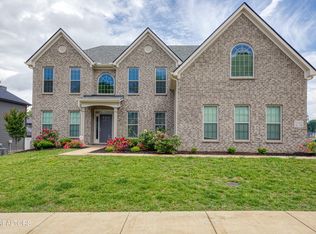 1523 Ridge Climber Rd, Knoxville, TN 37922