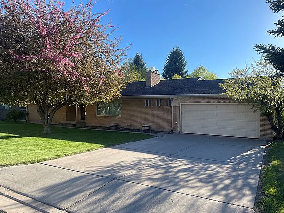 2nd image of 379 Mountain View Ave