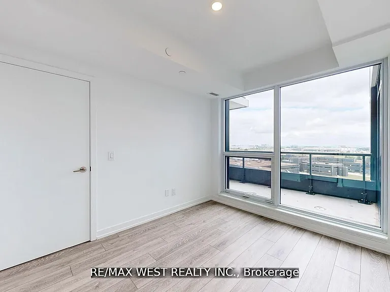 1100 Sheppard Ave W #1023 — Photo 21