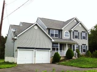 271 Clayton Aura Rd #1, Glassboro, NJ 08028