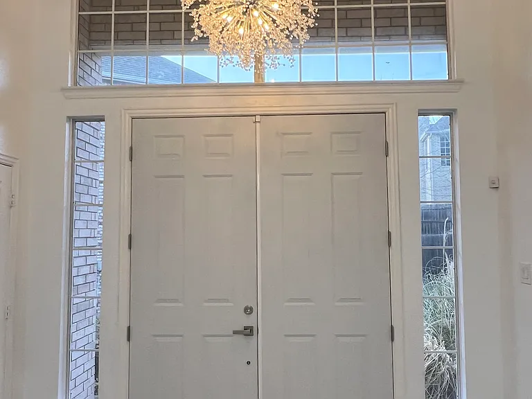 7717 Lakecrest Ct — Photo 9