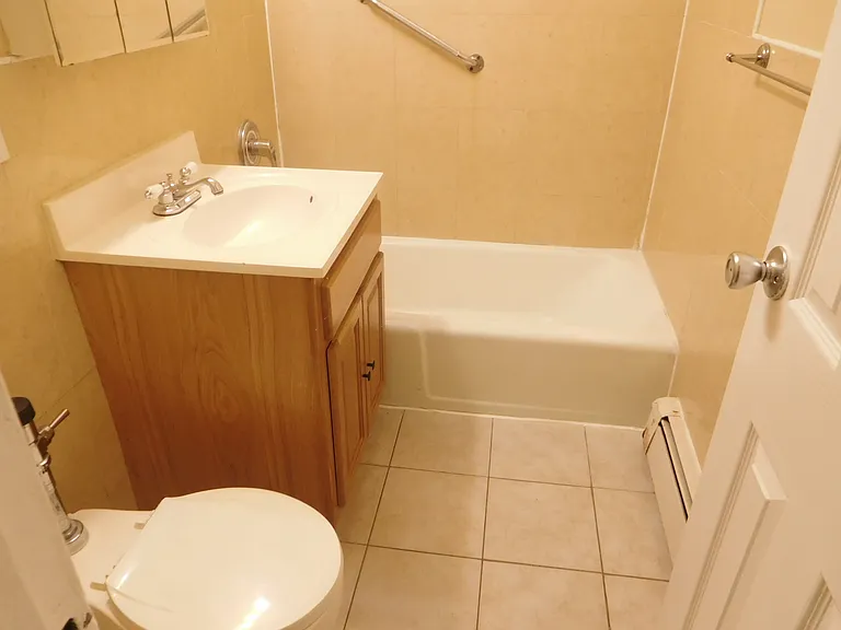 13981 35th Ave #5B — Photo 4