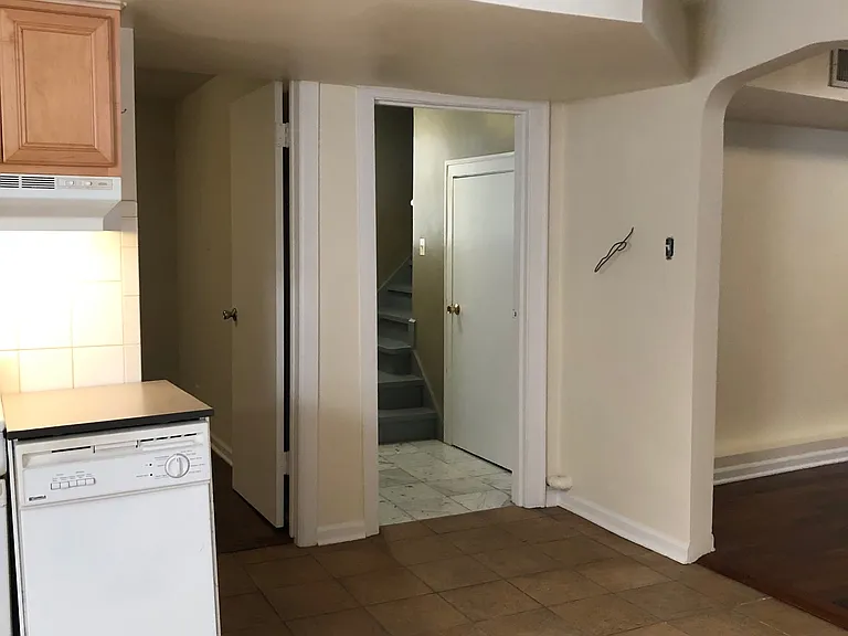 4922 N Claremont Ave #G — Photo 14