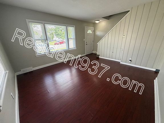 5th image of 1143 Blakley Dr