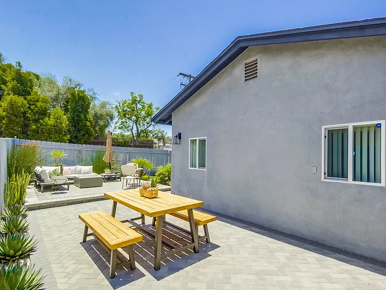 7832 Cinnabar Dr — Photo 27