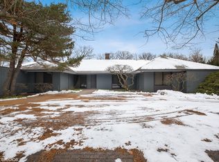 2 Roger Williams Ave, Highland Park, IL