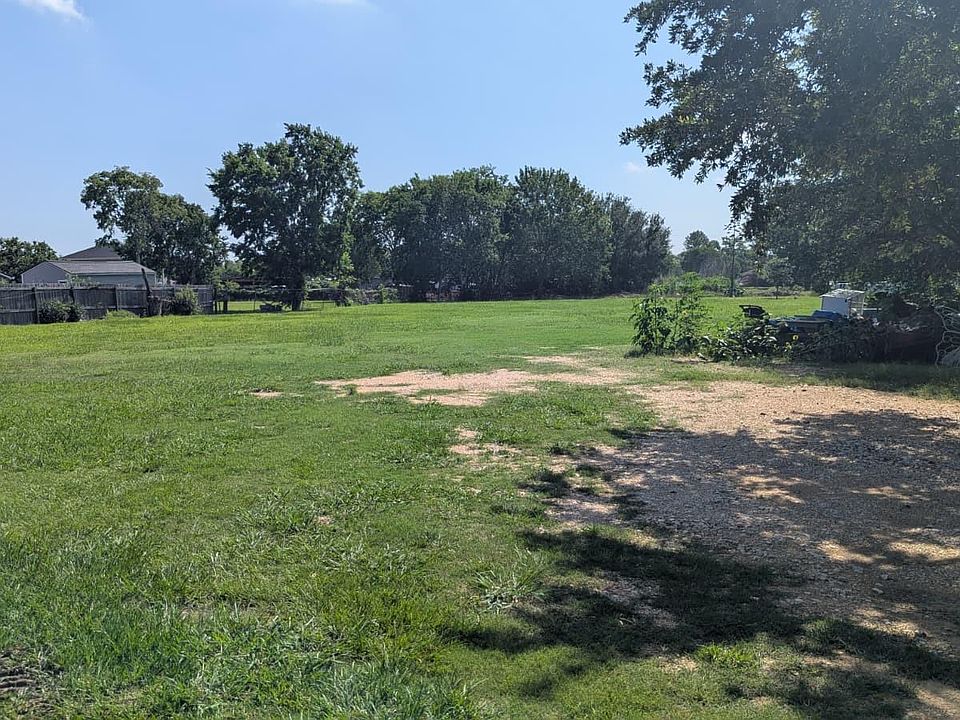 2nd image of 13929 Quention Dr