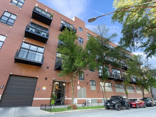 1934 N Washtenaw Ave APT 103, Chicago, IL 60647