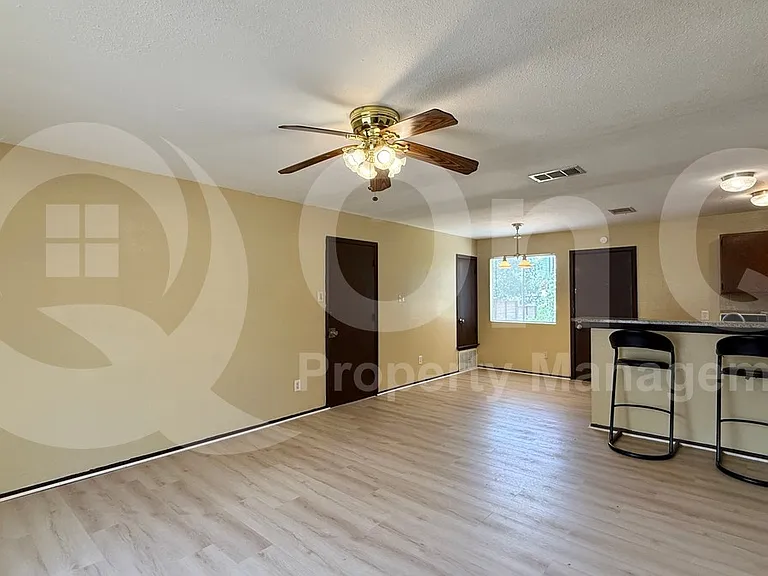 4906 Turnstone Dr — Photo 5