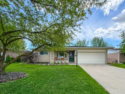42979 Saxony Rd, Canton, MI, 48187