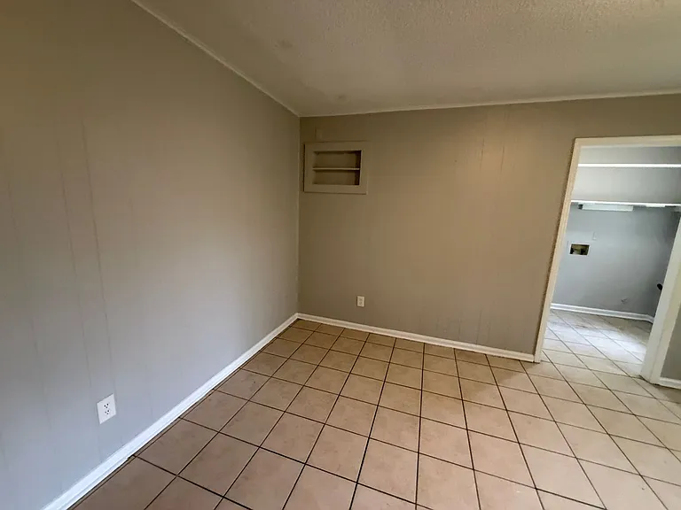 5071 Gray Dr — Photo 40