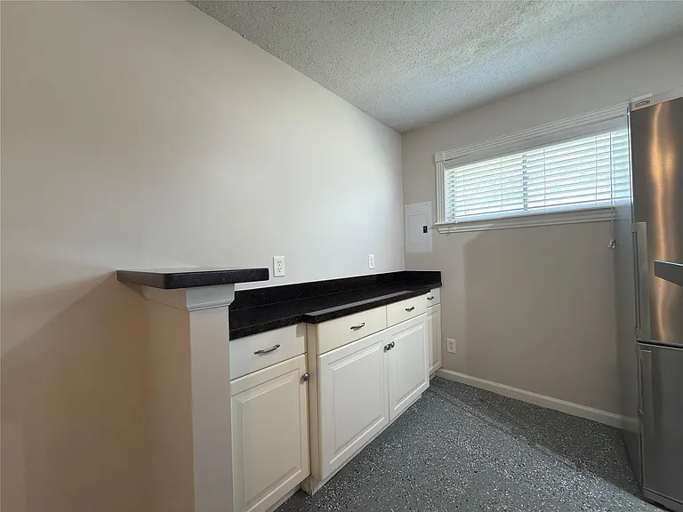 1502 Heights Blvd #13 — Photo 4