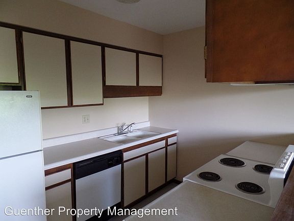 3rd image of 2805 E Upriver Dr APT 4