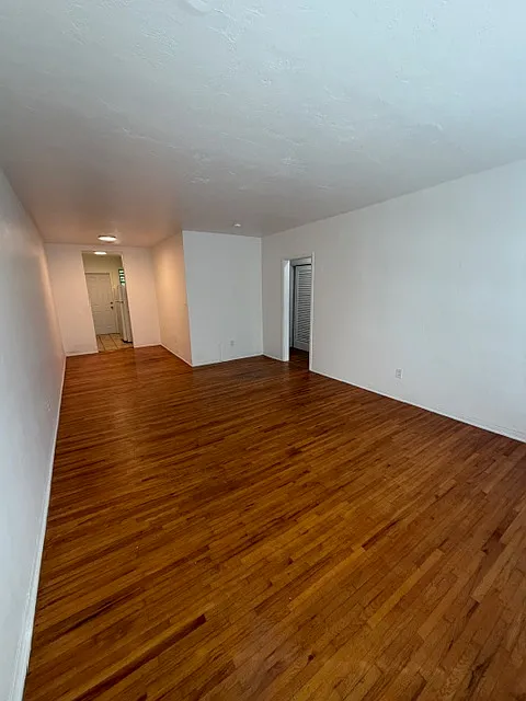 Building Photo - 9300 E Bay Harbor Dr #204