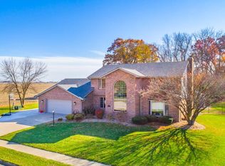 72 Hyde Park Dr, Morton, IL 61550