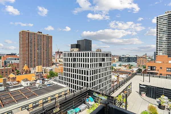 Rented by Vector New York, LLC | media 16