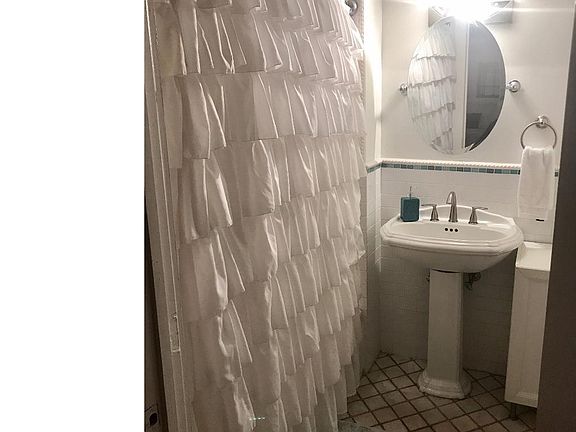 5th image of 314-18 Brown St #206