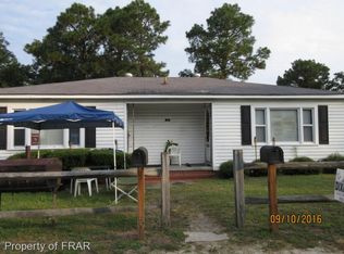 118 Lacock St, Spring Lake, NC 28390