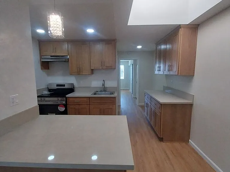 615 Junipero Ave — Photo 4