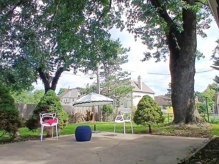 8301 Floyd St — Photo 13