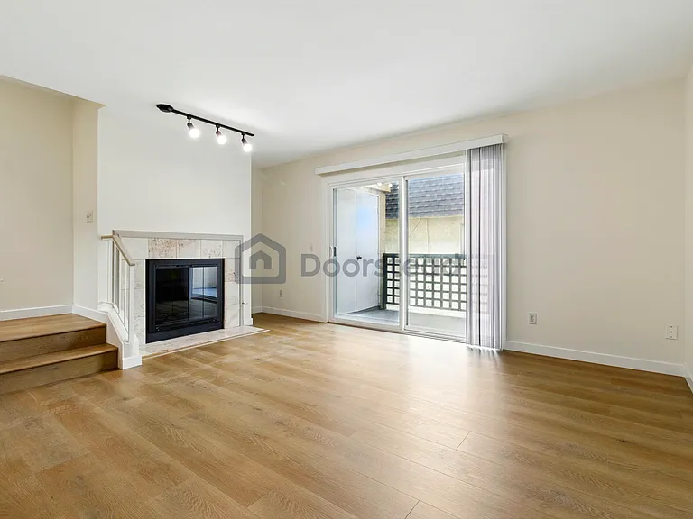 283 Date Ave #C — Photo 7
