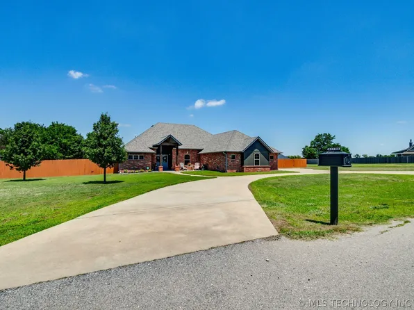 45100 Scotlyn Dr, Shawnee, OK 74801