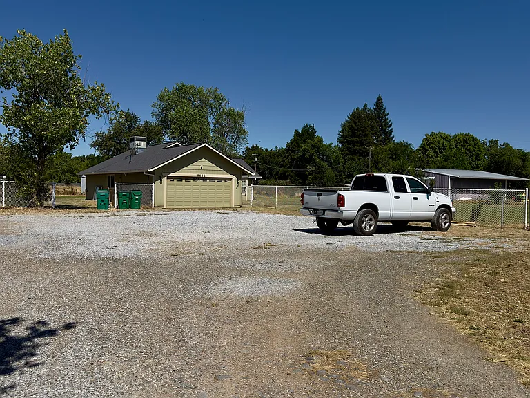 8664 Deschutes Rd — Photo 78