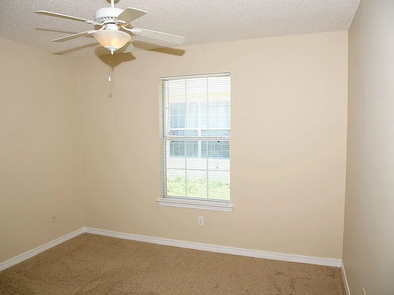 645 Jerrells Ave — Photo 11
