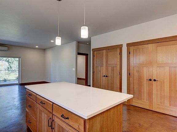 5th image of 205 NE 3rd St #E