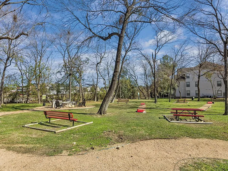 Grove at White Oak — Photo 55