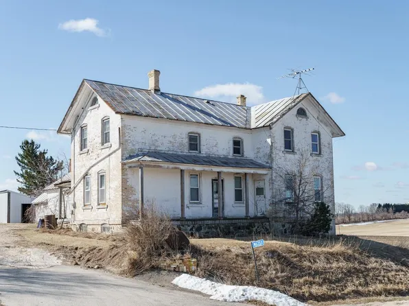 W6353 Abbott DRIVE, Random Lake, WI 53075