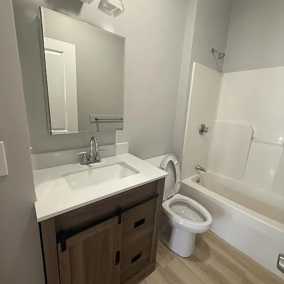 467 Middle St — Photo 7