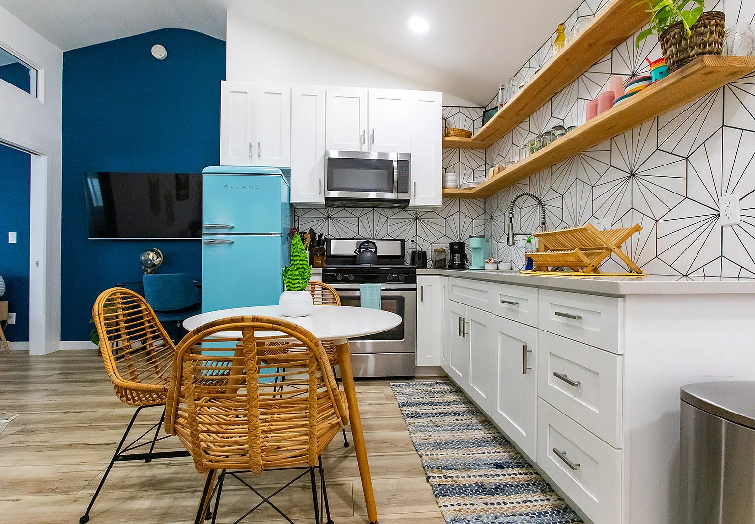 1 bed, $3,400 — Photo 3