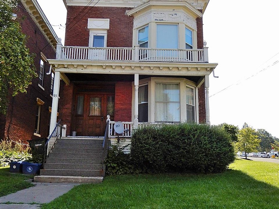 1st image of 93 Oakwood Ave