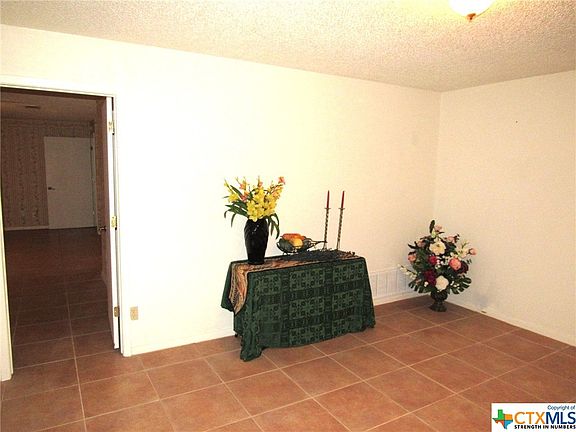 5th image of 601 Odom Dr