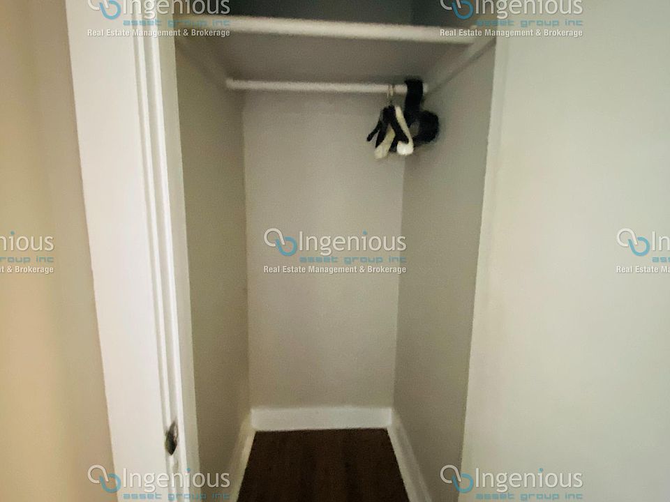 1st image of 10822 Ventura Blvd APT 3