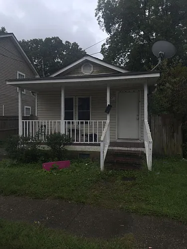657 2nd Ave Photo 1