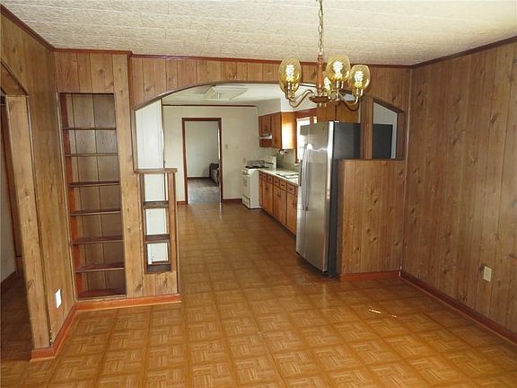 5th image of 1441 Mansfield Ave