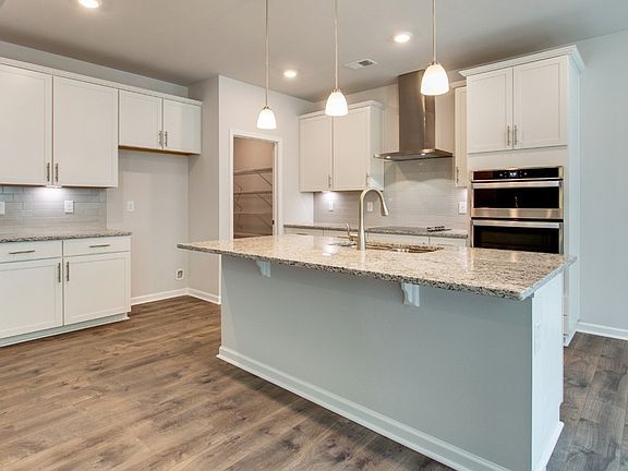 3rd image of 4003 Grapevine Loop #613-lot 613