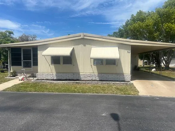 5086 Damsen Cir, New Port Richey, FL 34653