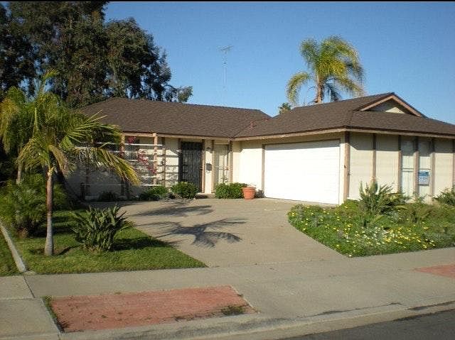 1st image of 4810 Cobb Dr