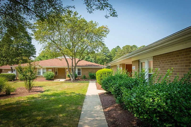 Crossland Apartments