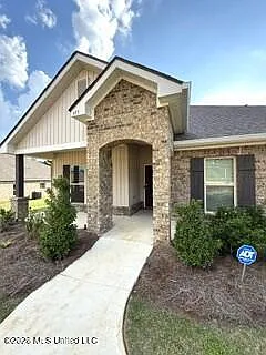 453 Piney Dr — Photo 1