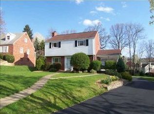 824 Wainwright Dr, Pittsburgh, PA
