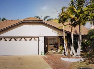 2226 W Flora St, Santa Ana, CA 92704