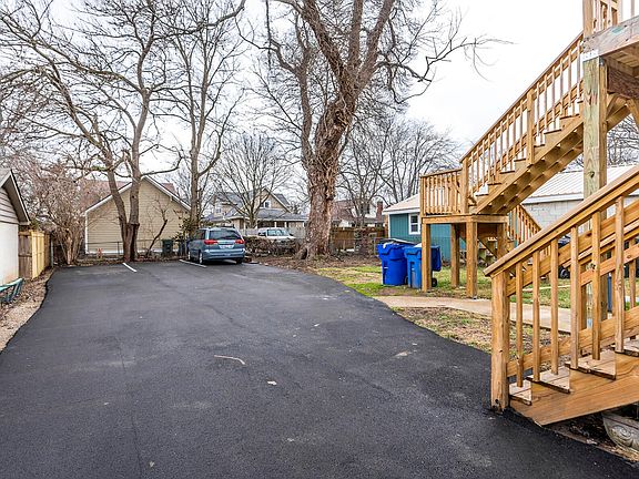 4th image of 161 Preston Ave #3