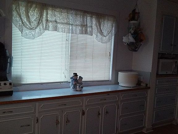 Full morning sun in kitchen.